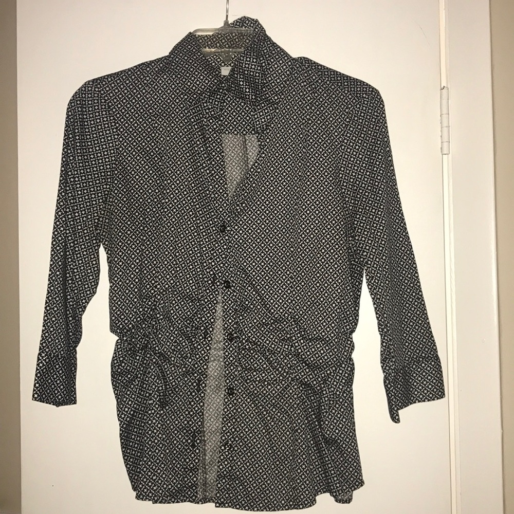 3/4 Black and White Blouse